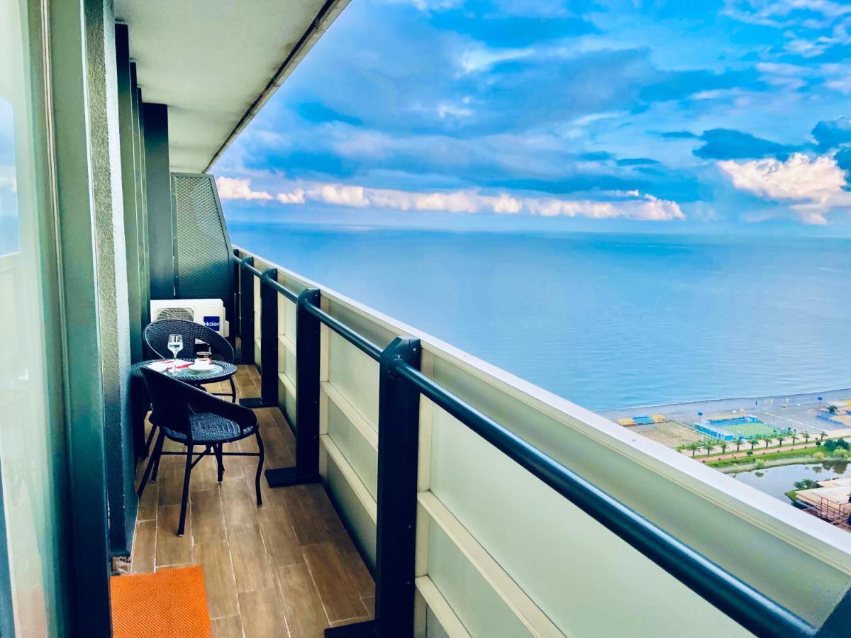 Sayat-Nova Apart-Hotel Orbi City Batumi Esterno foto